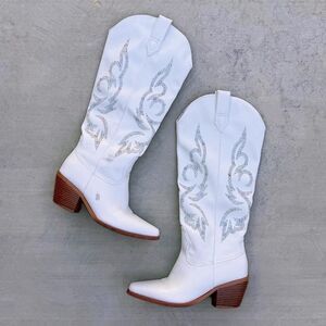 Women's White Cowboy Bedazzled Boots